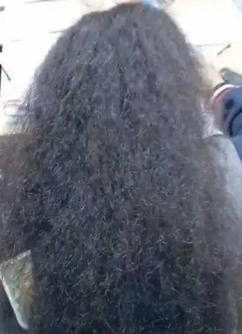 女大学生单身4年被称为男生绝缘体,看到发型后,网友怪不得