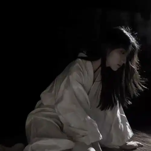 丧丧的头像,充满伤感的暗黑风格头像带稍许丧的句子