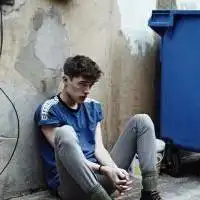 有品味的欧美qq头像他没有瞎没有聋只是没感动2