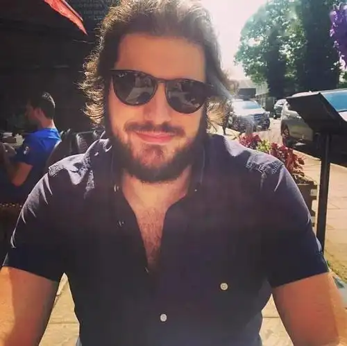 名利场17岁恋上俄罗斯巨贾,40岁开打离婚官司,纠缠十年震动英国的阔太复仇记