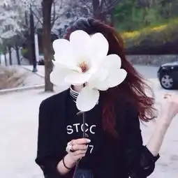 老婆不在身边便会牵挂,最好时刻掌握老婆动向,黏老婆的星座男