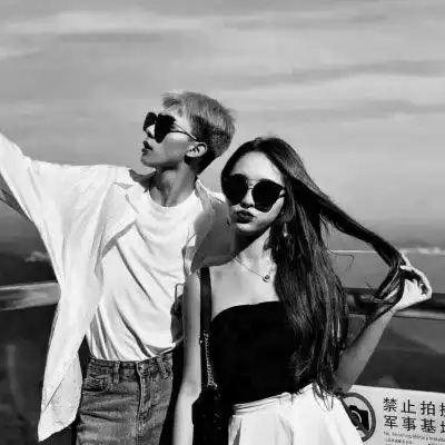 高冷宠溺的情侣头像她的美诱惑了我的心