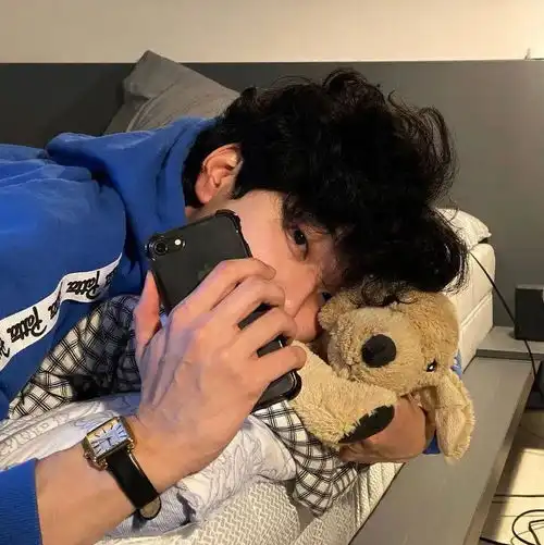 高质量男头无条件爱自己