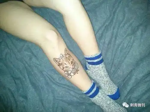 小腿上的纹身