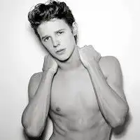 好看的黑壁纸帅哥微信头像图片大全