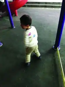 我儿子的救命恩人你在哪里南京3岁孩子落水后获救,父母想当面说声谢谢