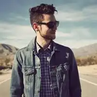 欧美图片男生头像我控制不了自己去想你