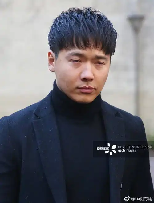 高云翔出席性侵案开庭现场,模样大变这是已经放弃了明星的身份吗