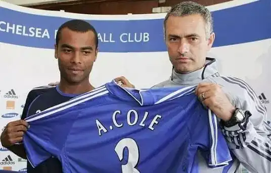 盘点10大英超压哨签约鲁尼居首,苏神次席