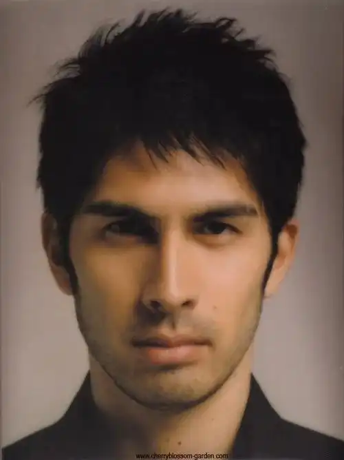 渣成这样,美女还甘心被他蛊这张脸也太...