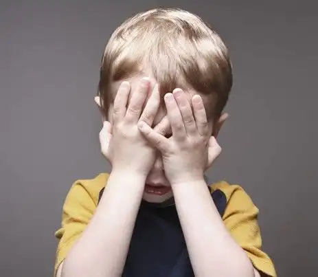 家有男孩,不可大意,李玫瑾养儿有三忌和四不说家长要绕开