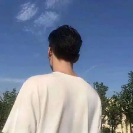 惊鸿人间微信头像情侣简单气质有意境可爱点