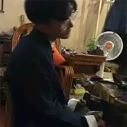 颓废伤感的男生头像个性精选帅气伤感的男生侧脸头像