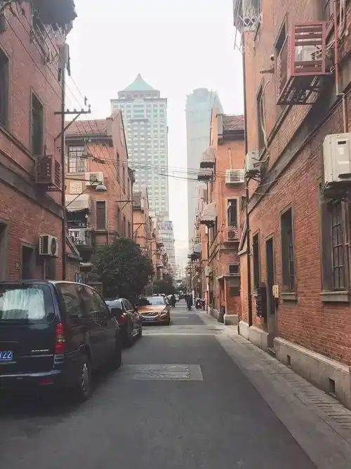 一起躲进这18家弄堂里的咖啡店,在上海的春日忙里偷个闲