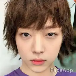 组图谁家的儿子雪莉晒男装模拟照短发变男生帅气十足