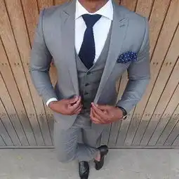 西装是一种春药,吃多了真的会上瘾