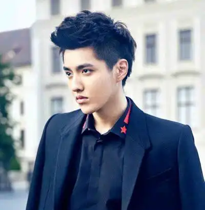 吴亦凡又出新发型引发轰动时尚尖端我还是不懂