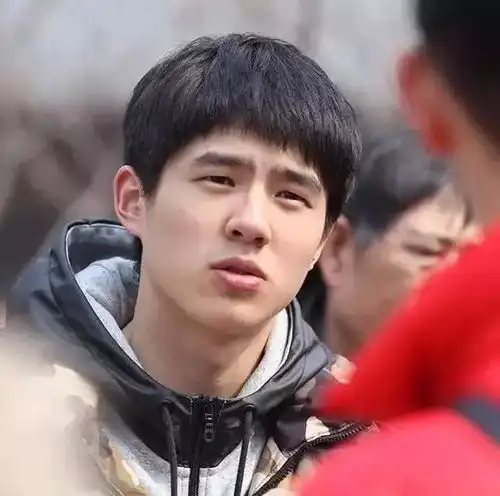 男生妆前妆后,看完小e觉得自己手残......