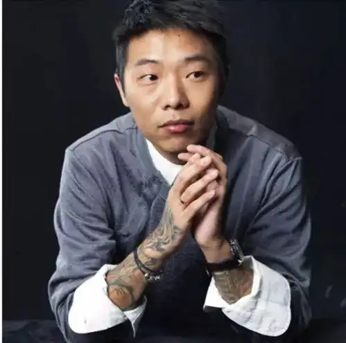 80后创业明星茅侃侃自杀,她却高兴发文称达到10万