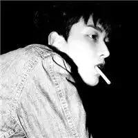 黑白个性超酷男生头像人气时尚男头