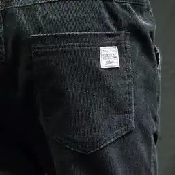 男人过了45,少穿牛仔裤,现流行这气质男裤,舒适有型特拉风