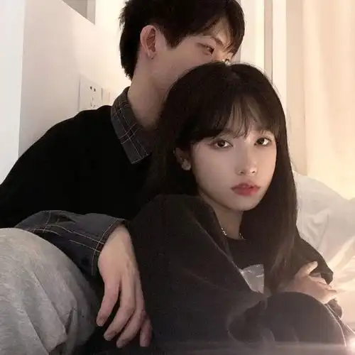 情侣头像,治疗爱的创伤唯有加倍地去爱