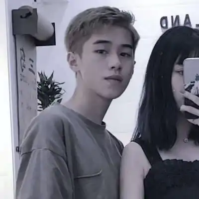 第一次发情侣头像呀喜欢狗子