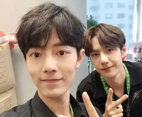 肖战王一博斩获年度金曲,但我更期待他们的下一首