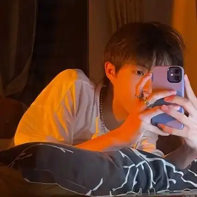 最新版男生头像很成熟的又很个性是我的爱太小声还是你假装听不见