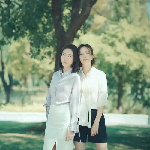 37岁女人不要裸腿穿无痕裤,学高露加条速干短裙,清新高级又体面