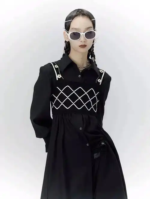 暗黑山本风黑白配