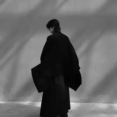 苏瓷高冷成熟男头酷成熟时尚男生头像我要个性网