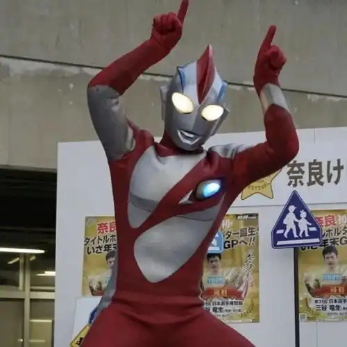 精选女生男生真人头像