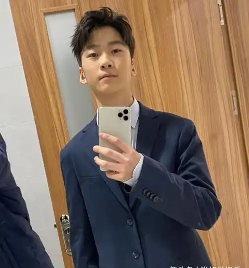 14岁的天天近照曝光,打球技巧极好,遗传了爸爸的好基因