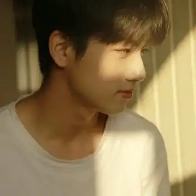 男生头像又是一年盛夏会偶尔想我吗