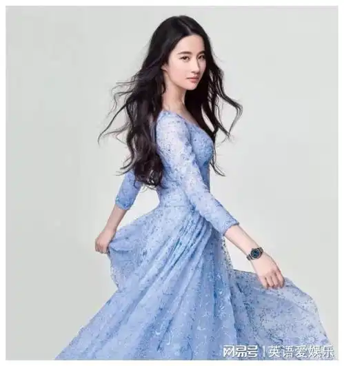 刘亦菲集美貌与才艺于一身的女子,是演艺圈的一股清流