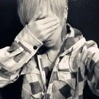 非主流头像男要用收遮脸