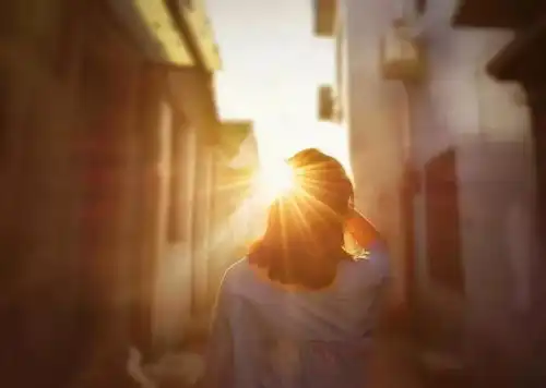 生活中最大的妥协是我不爱你,但我要跟你结婚