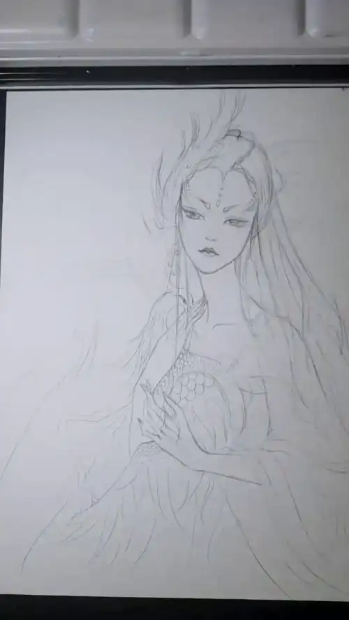 古风手绘,是一种庄重和悲伤的结合之美