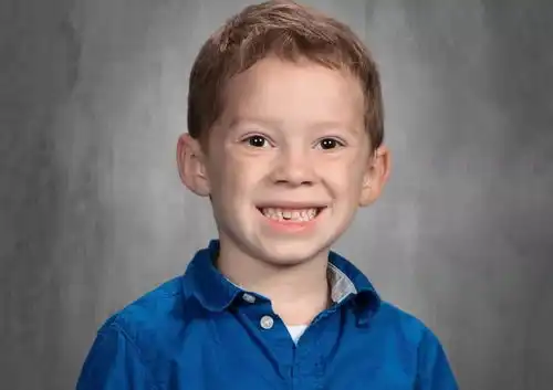 微信头像里,藏着成年人哪些说不出口的秘密