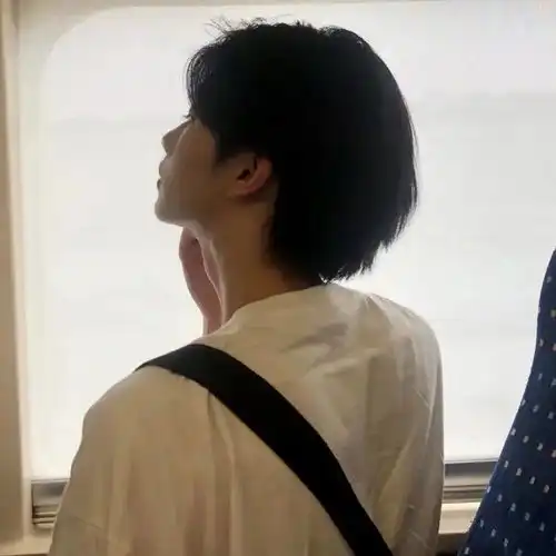 今日头像丨真诚和温柔是我们对抗世界的武器