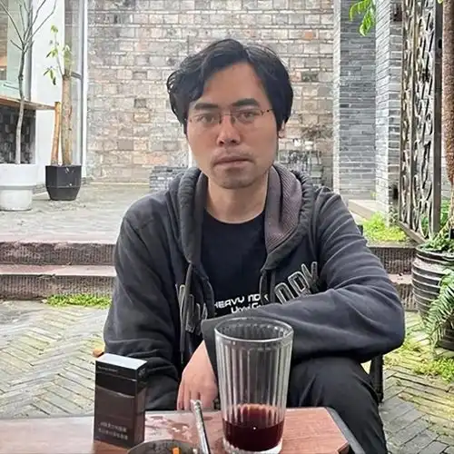 985硕士陈涛38岁失业投千份简历无人要,无奈送外卖,如今怎样