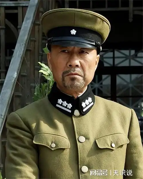 他演了大半辈子日本大佐,和妻儿定居日本,67岁又死在了日本