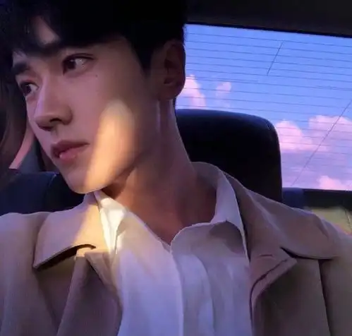 异性聊天时,如此给你发消息的男人,此刻正在默默的想你