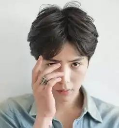 16新趋势,空气蓬松的造型不再是女性的福利