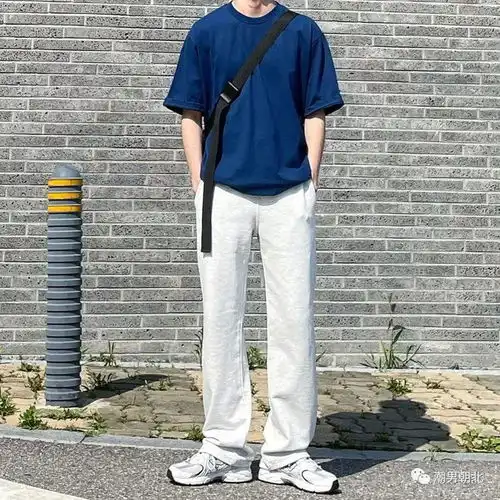 男生干净帅气的夏日穿搭,有这3套就够了