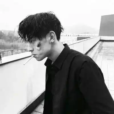 存图满心欢喜冻死在冷清的长街上