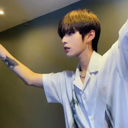 真人男生头像珍惜所有的不期而遇,看淡所有的不辞而别