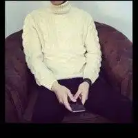 高领毛衣遮脸头像男生微信头像图片大全