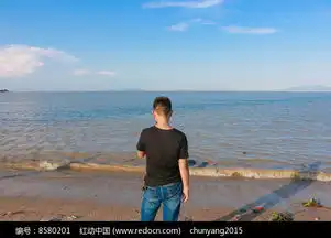 站在海边的男子高清图片下载红动网